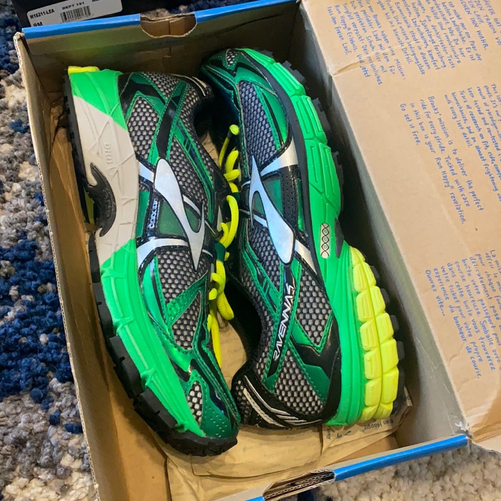 Brooks Ravenna running shoes